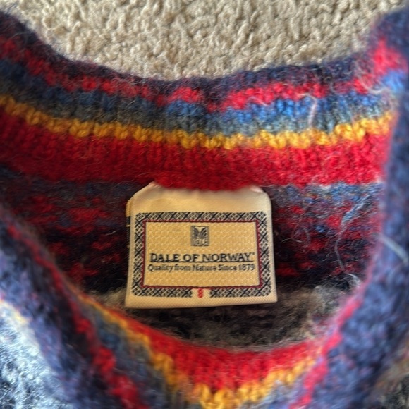 Dale of Norway Wool Fair Isle Nordic Colorful Navy Red Winter Sweater - Picture 4 of 7